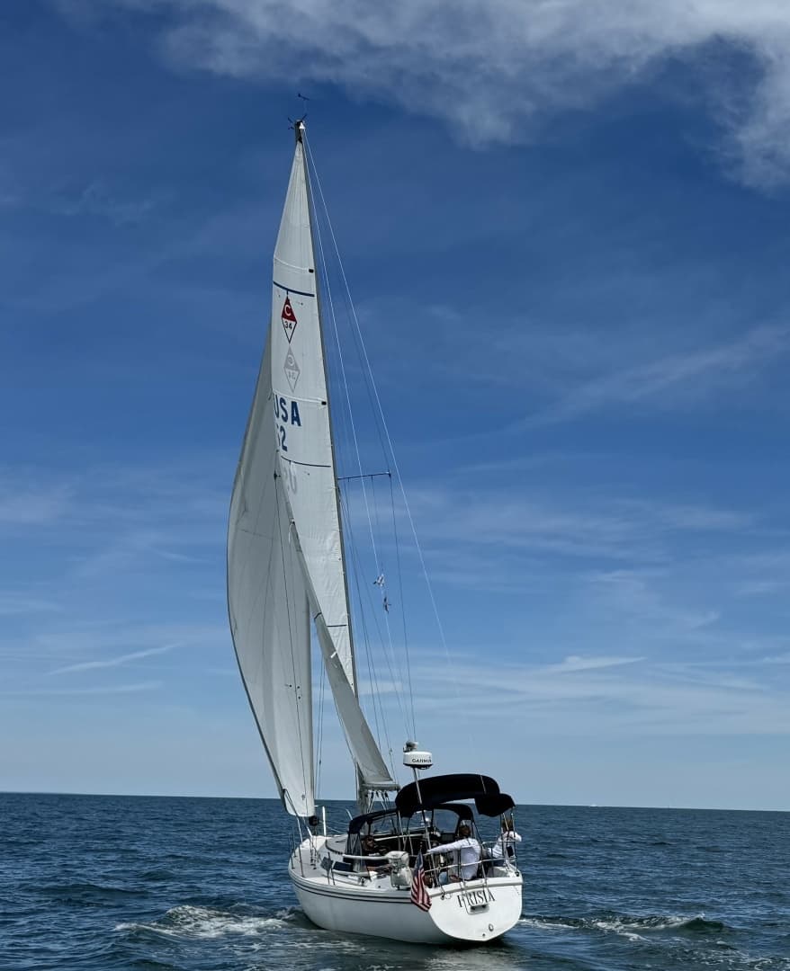 1986 Catalina 34 - photo 1 of 20