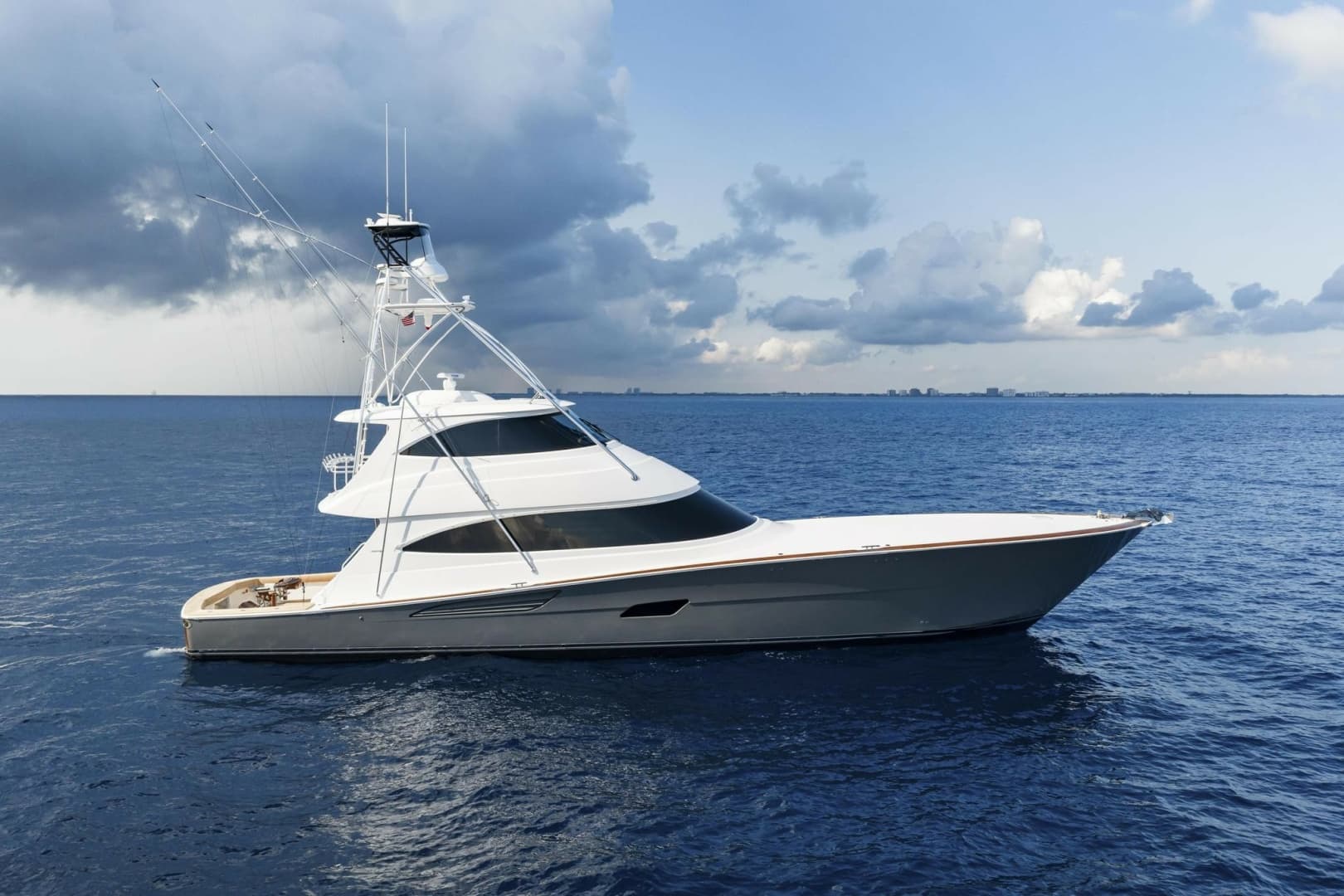 2026 Viking 82 Enclosed Bridge