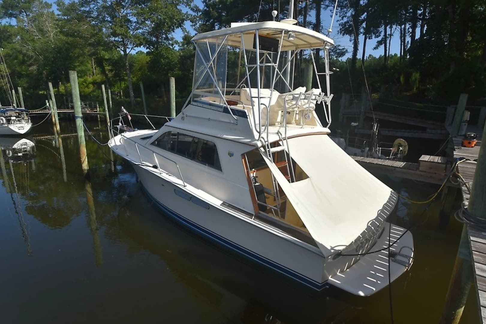 1989 Pacemaker 36 Flybridge - photo 1 of 65