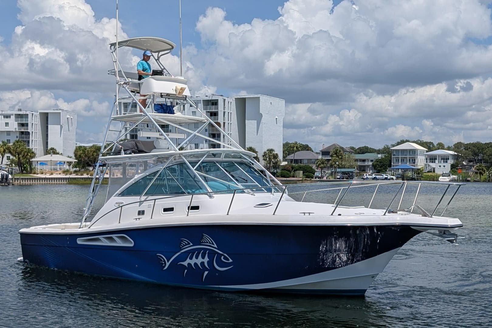 2005 Rampage 38 Express - photo 1 of 32