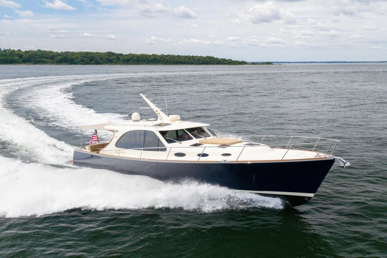 2019 Palm Beach Motor Yachts 55 Sedan