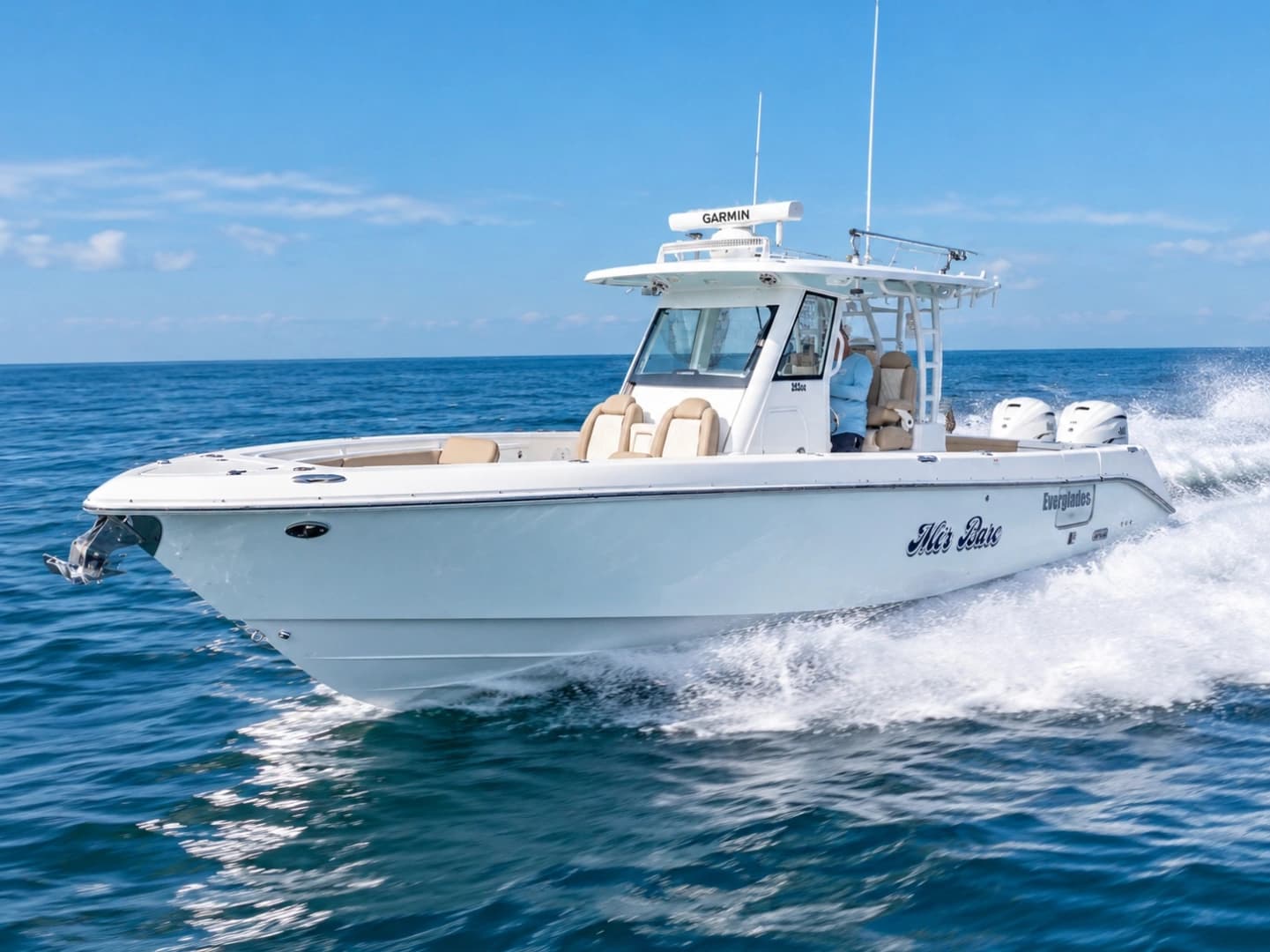 2020 Everglades 335 CC - photo 1 of 28