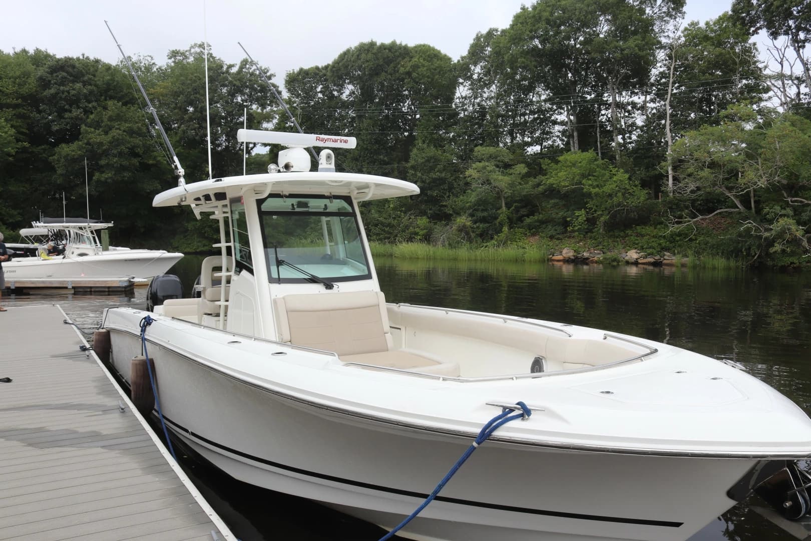 2017 Boston Whaler Outrage - photo 1 of 38