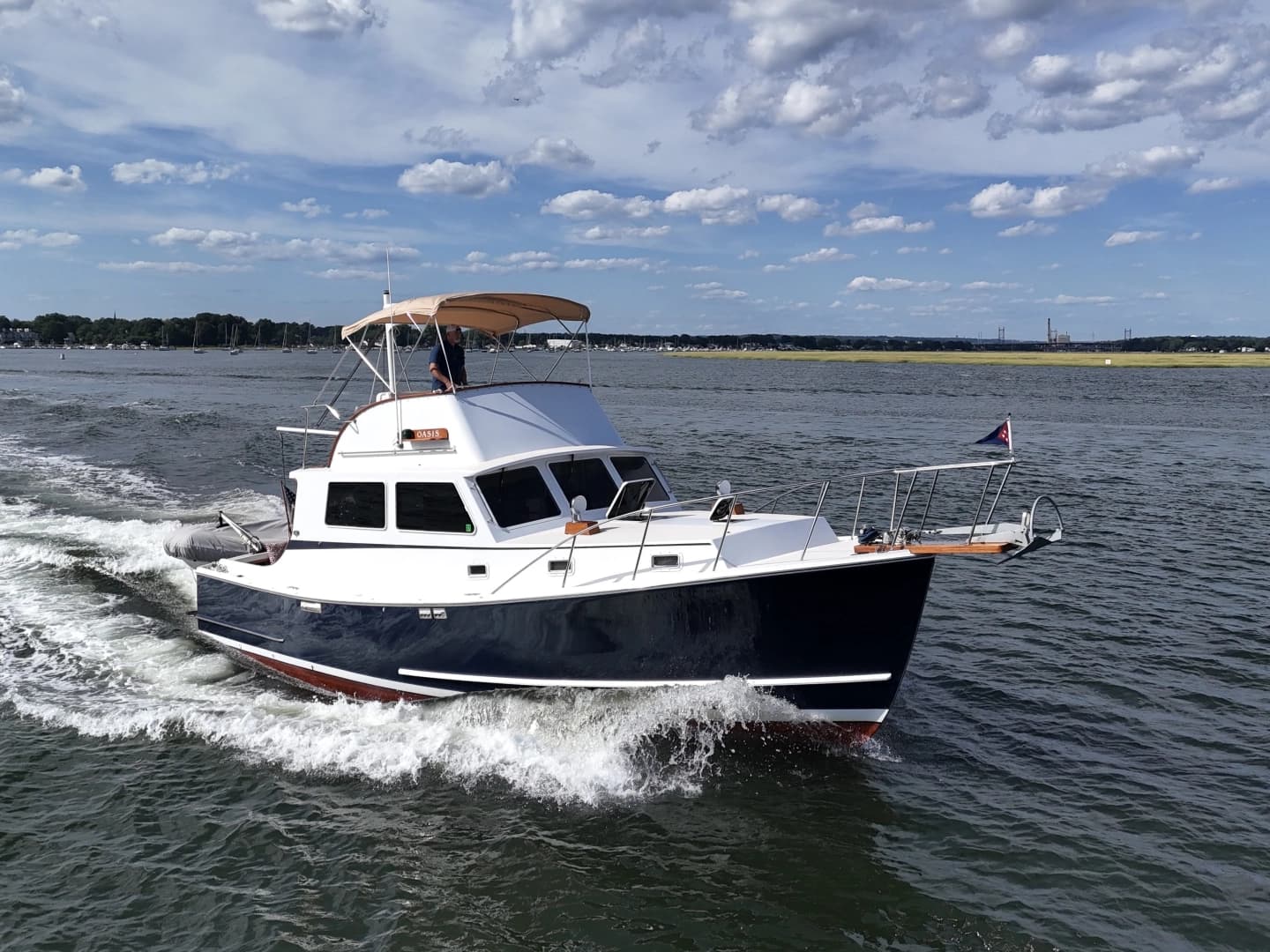 1987 Wilbur Flybridge Cruiser - photo 1 of 63