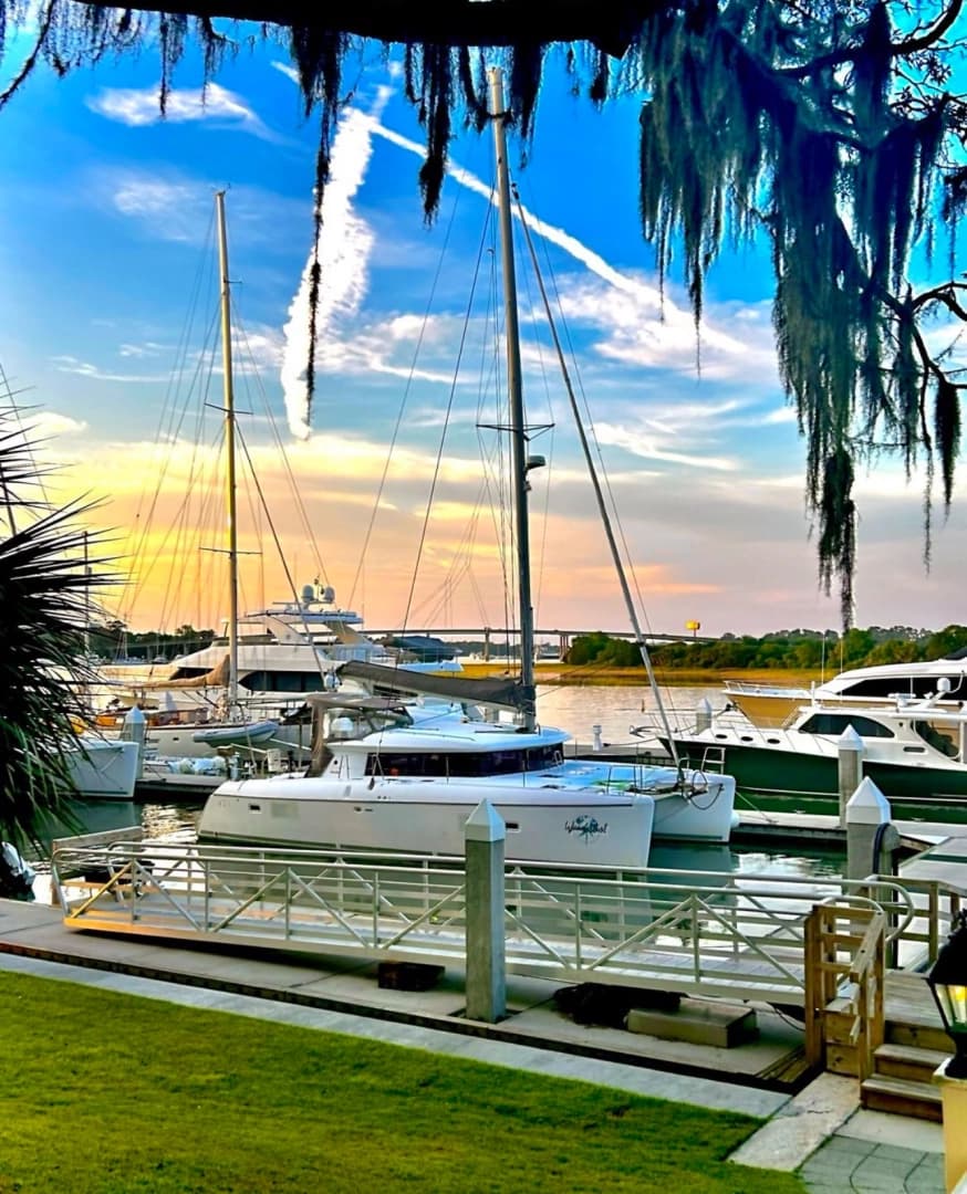 2014 Lagoon 421 - photo 1 of 30