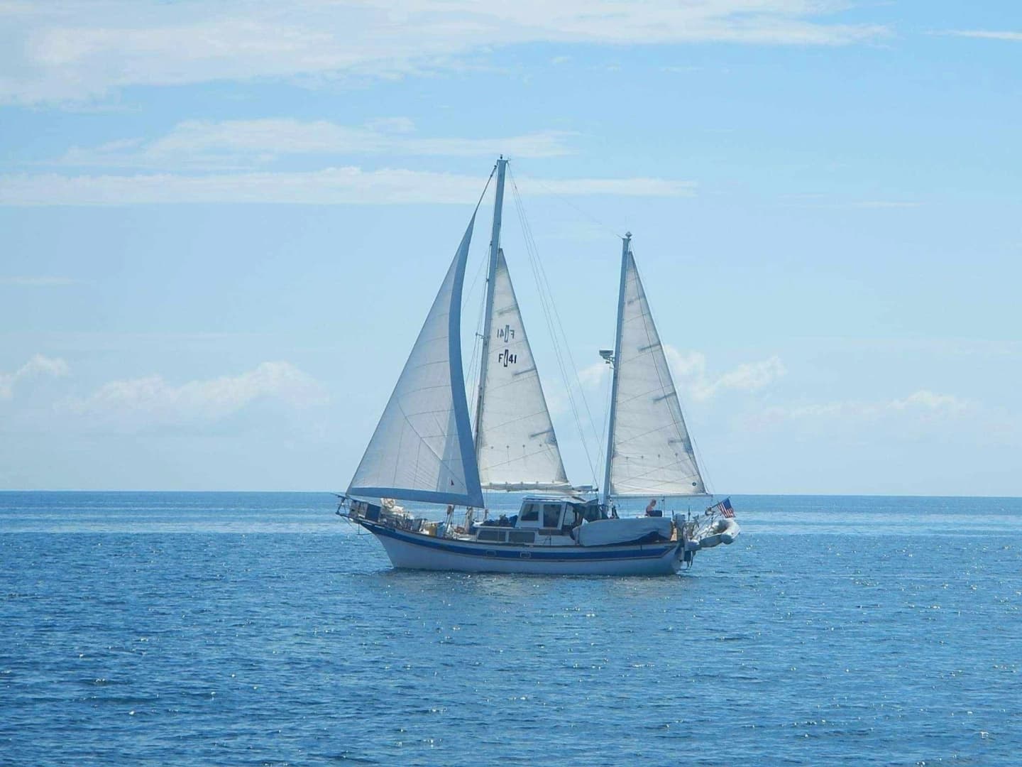 1976 Islander SAILING VESSEL - photo 1 of 9