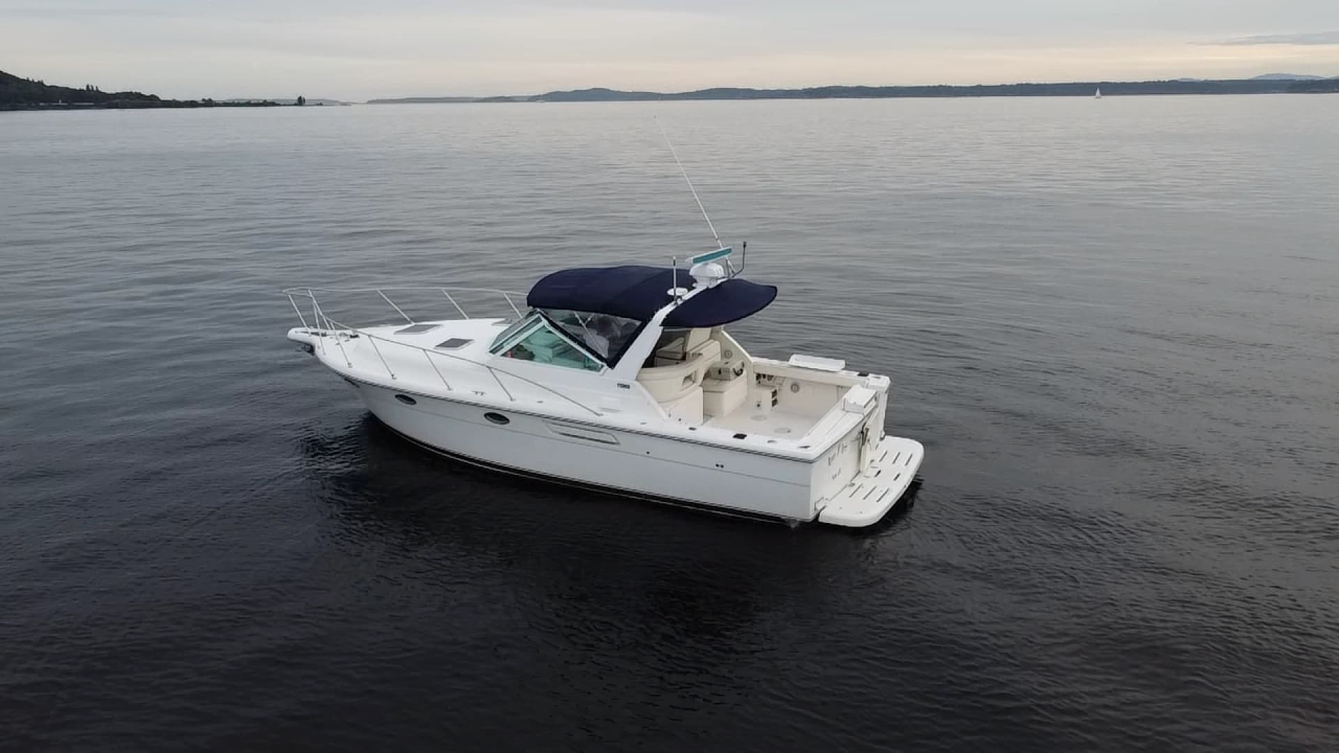2001 Tiara Yachts 3100 Open - photo 1 of 24