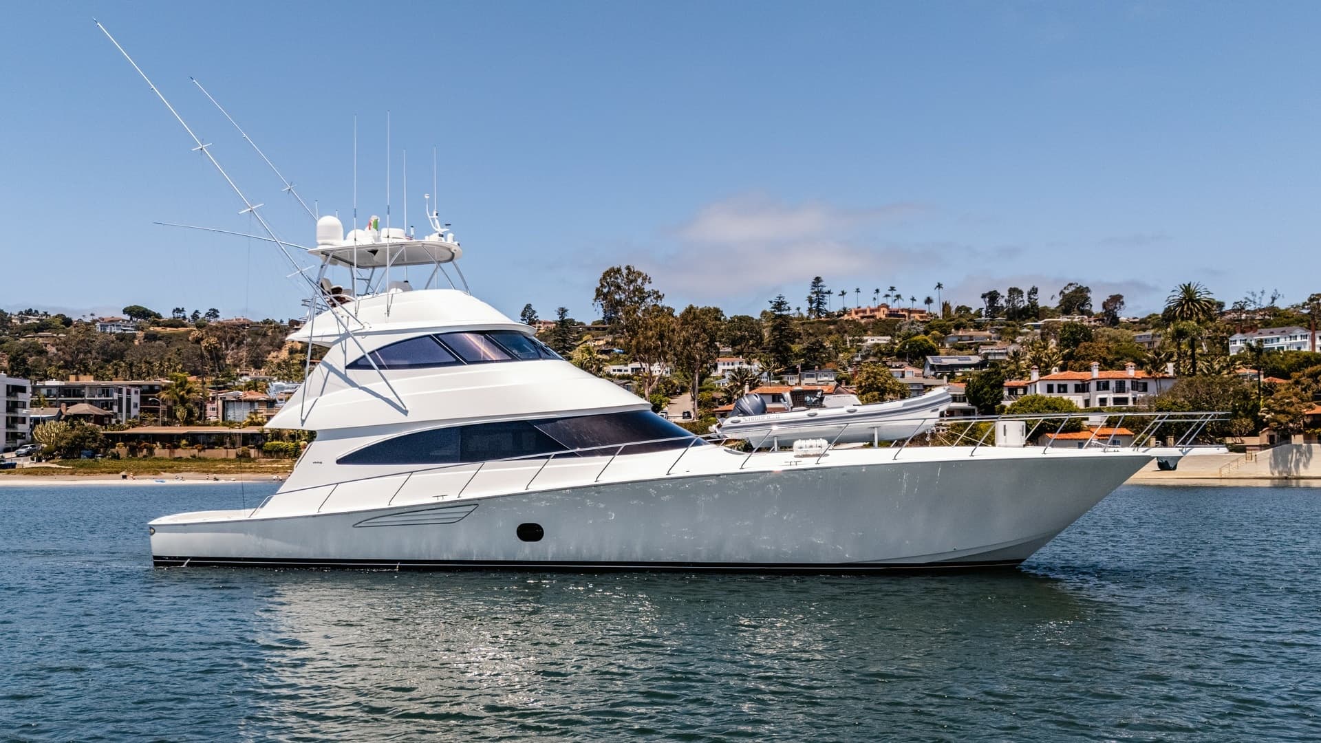 2019 Viking 80 Skybridge