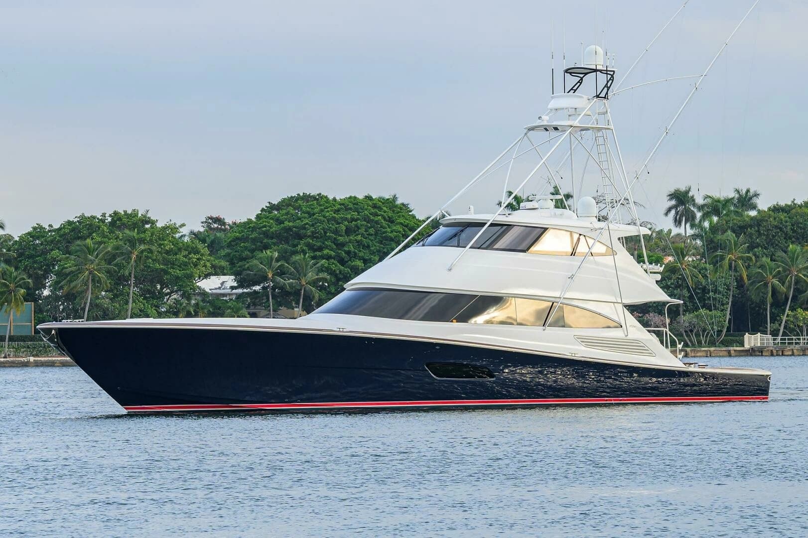 2017 Viking 92 Enclosed Bridge