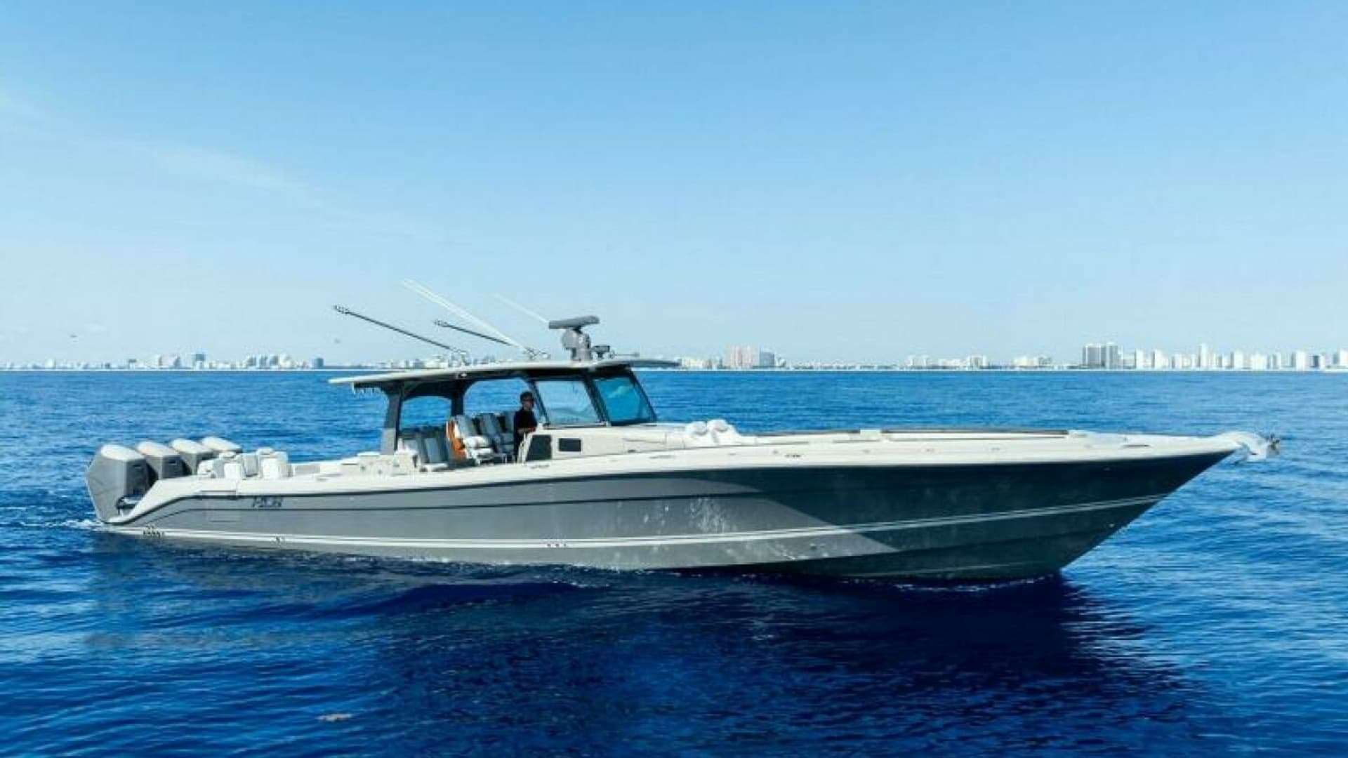 2023 HCB 53 Suenos