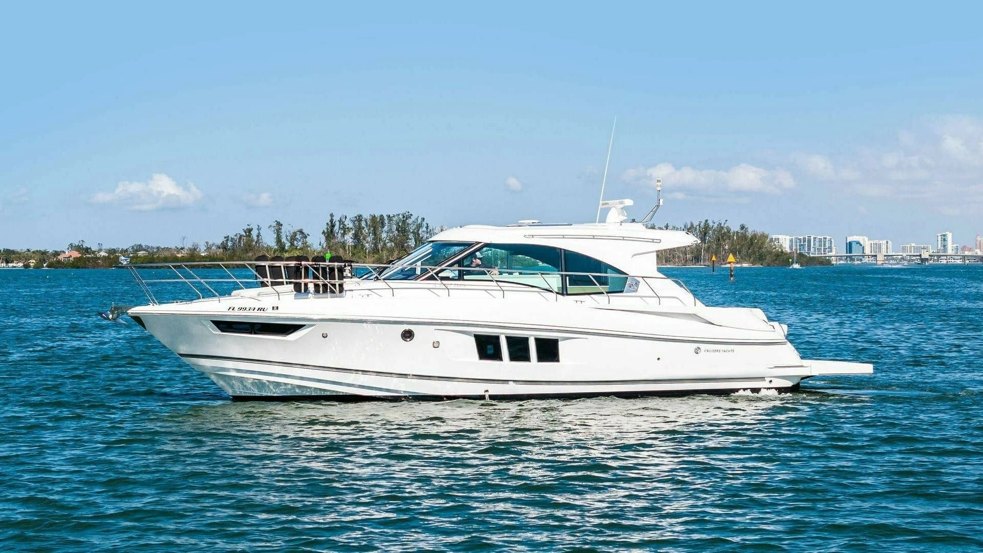 2019 Cruisers Yachts 45 Cantius - photo 1 of 80