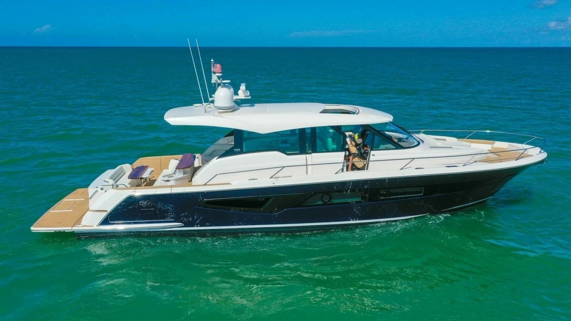 2023 Tiara Yachts EX 60