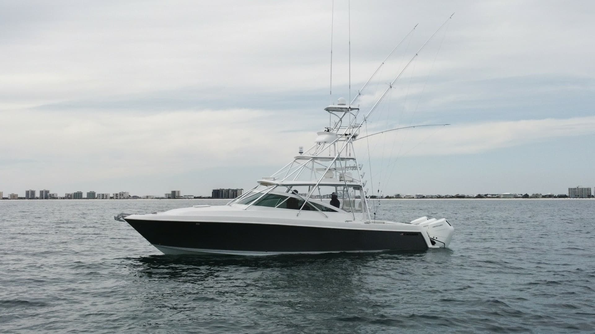 2011 Contender 40 Express