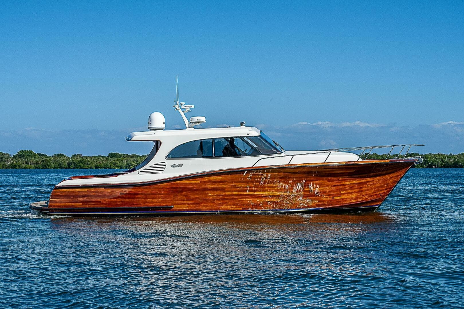 2022 Maverick 50 Sport Yacht