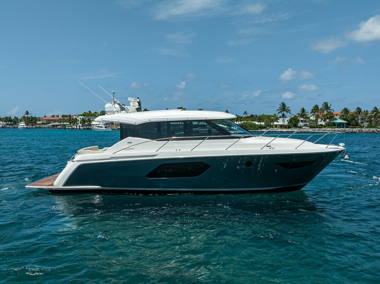 2023 Tiara Yachts C49