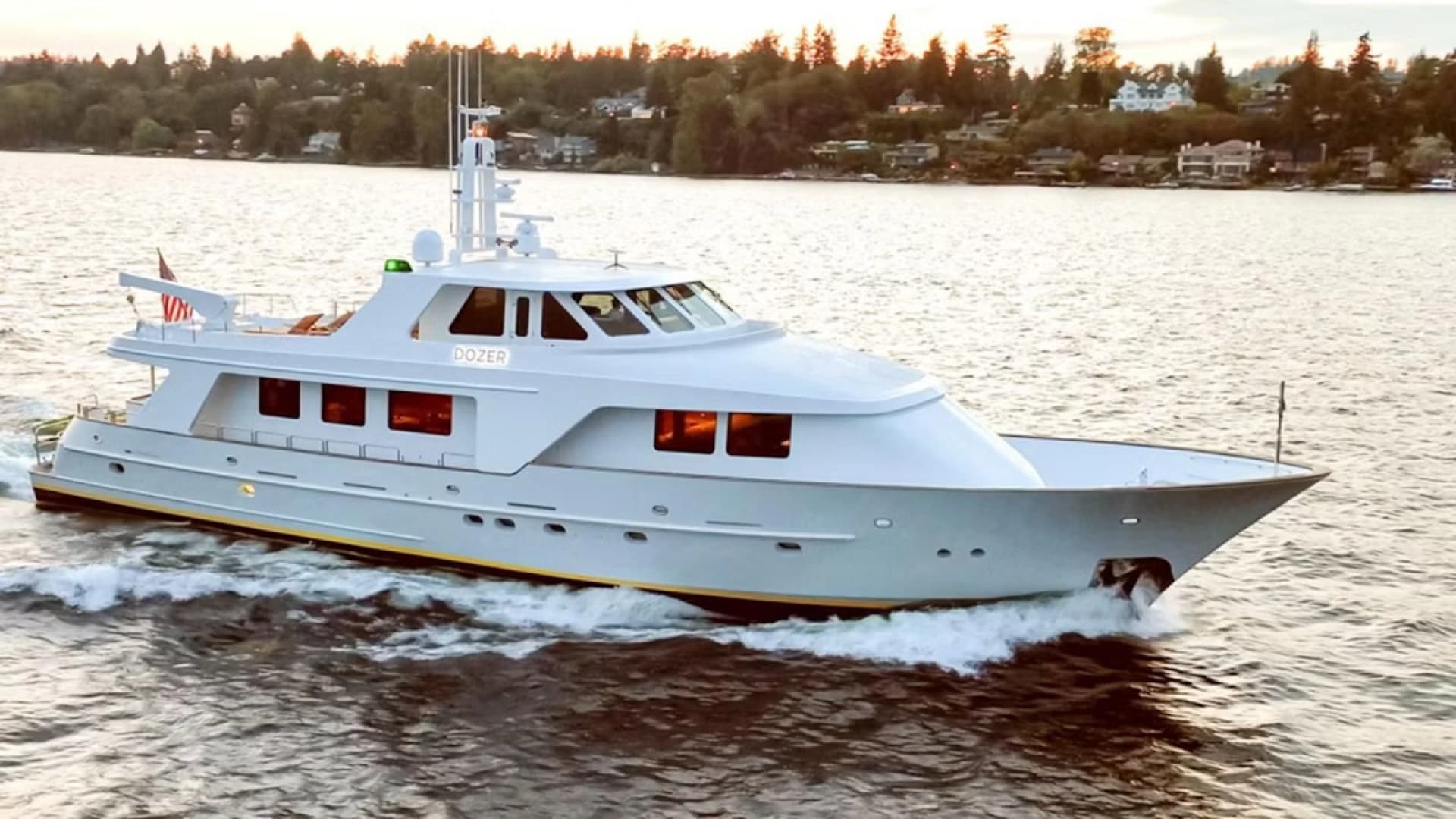 1993 Queenship Explorer - photo 1 of 30