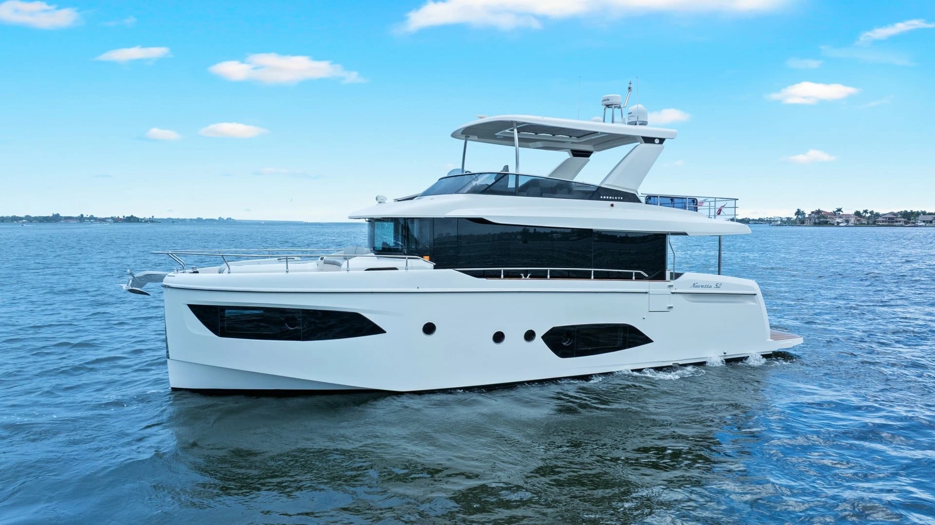 2024 Absolute 52 Navetta