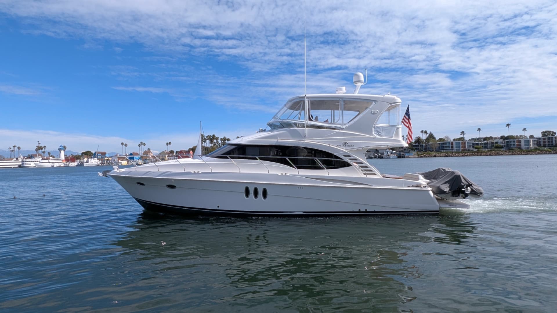 2010 Ovation Flybridge - photo 1 of 62
