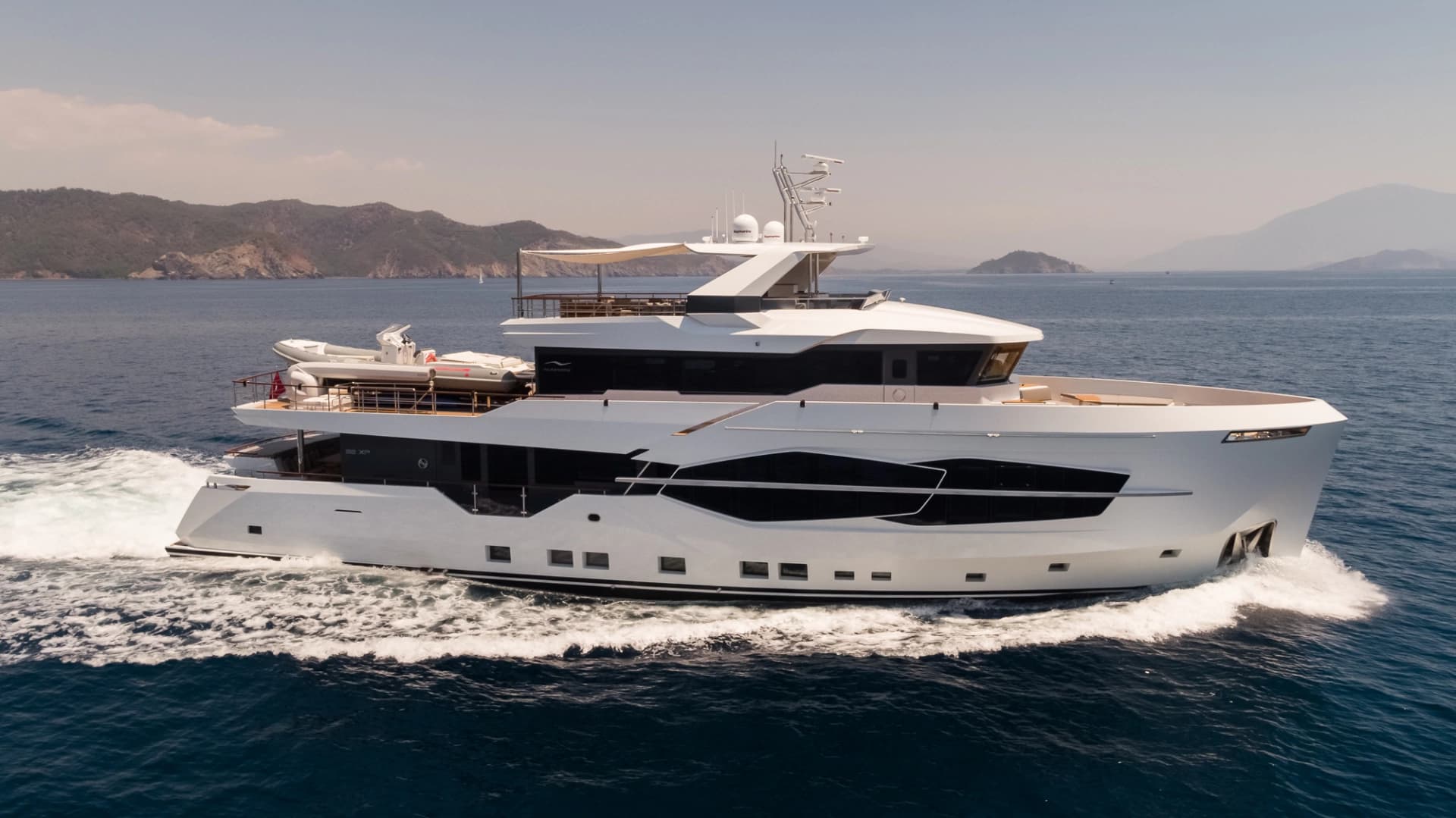 2027 Numarine 32XP - photo 1 of 90