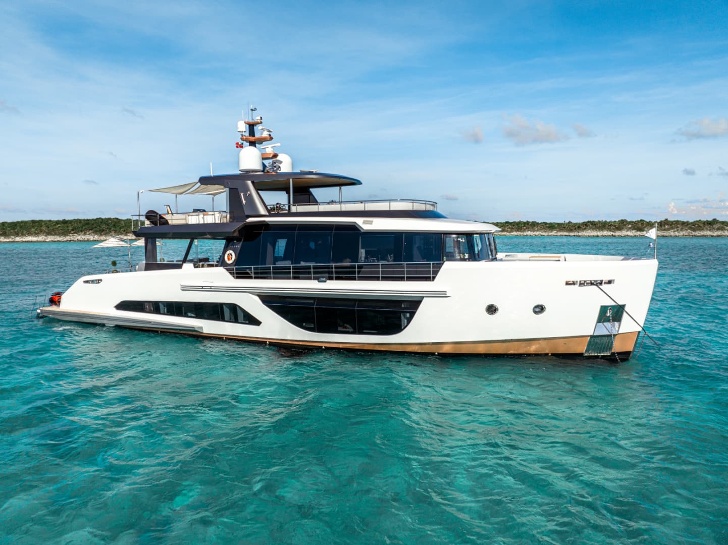 2022 Alpha Custom Yachts Spritz - photo 1 of 30