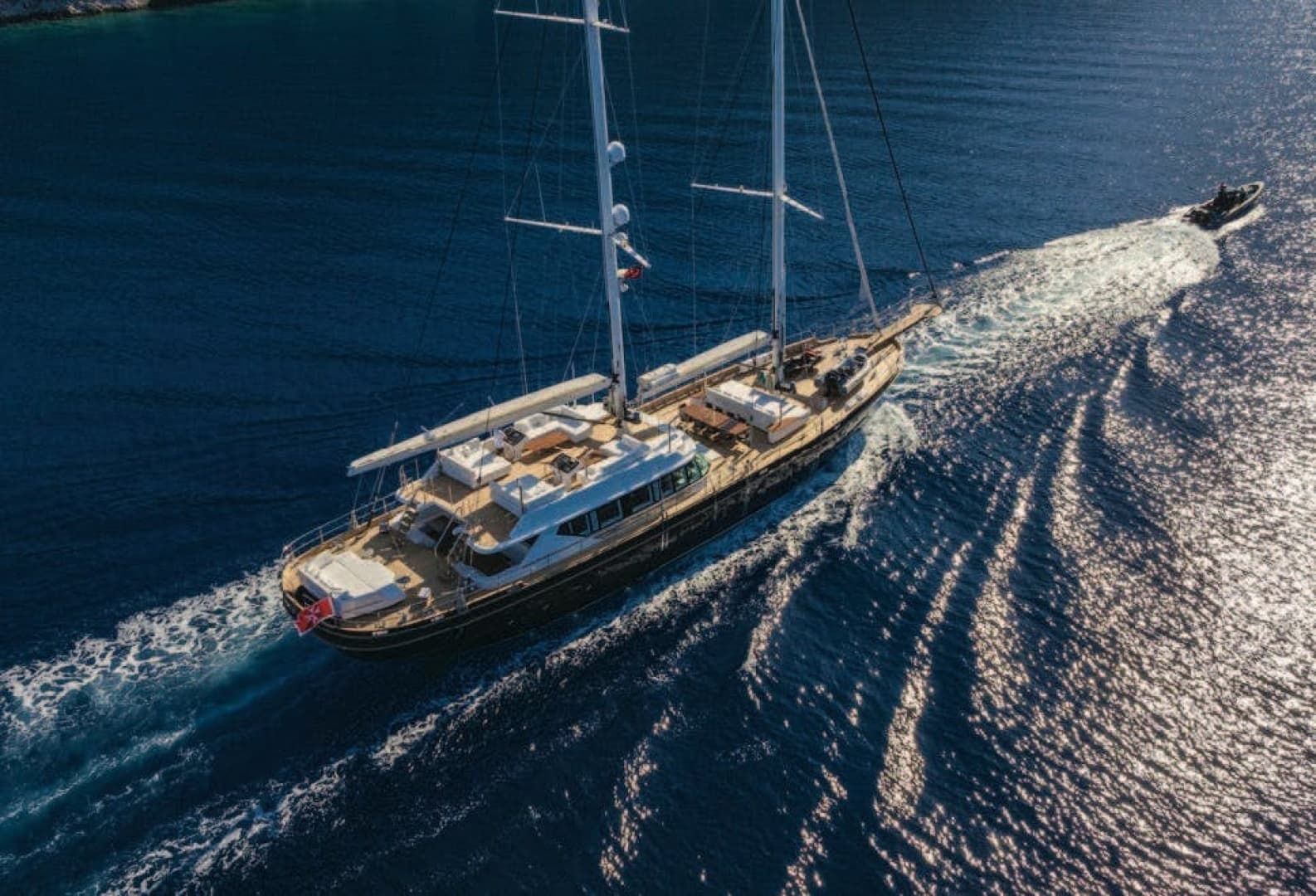 2013 Costruzioni Navali Tigullio Castagnola Custom - photo 1 of 26