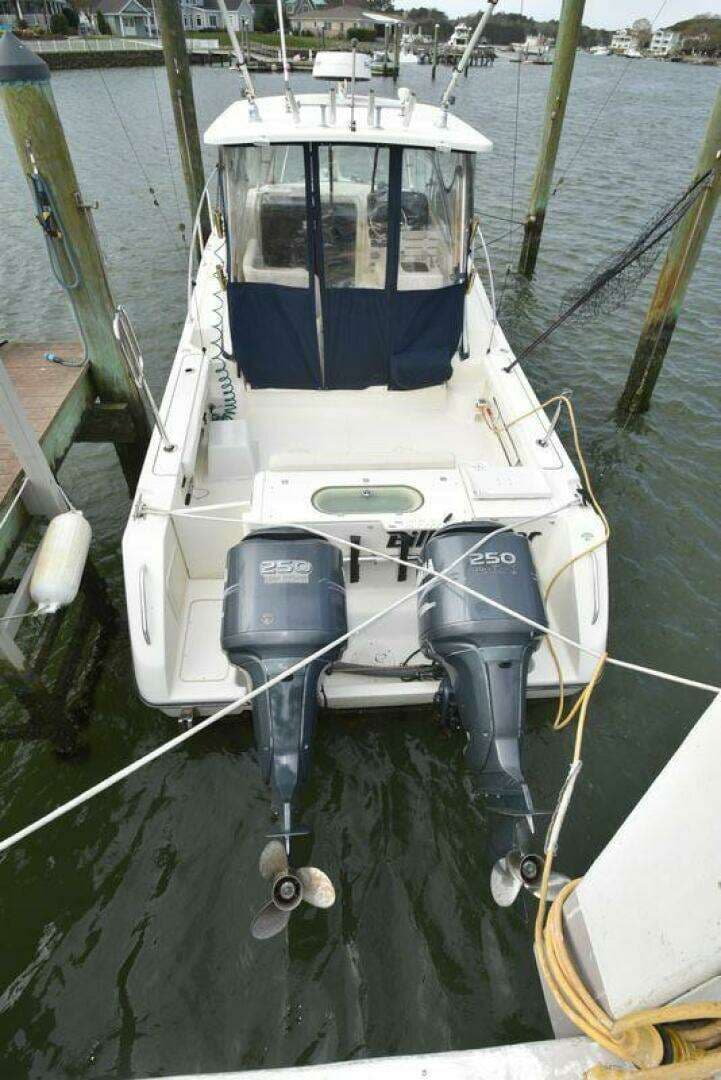 2005 Pursuit 3070 Offshore Express - photo 1 of 44