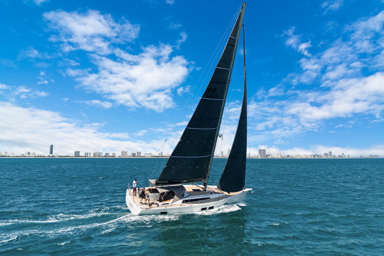 2017 Grand Soleil 52 LC - photo 1 of 30