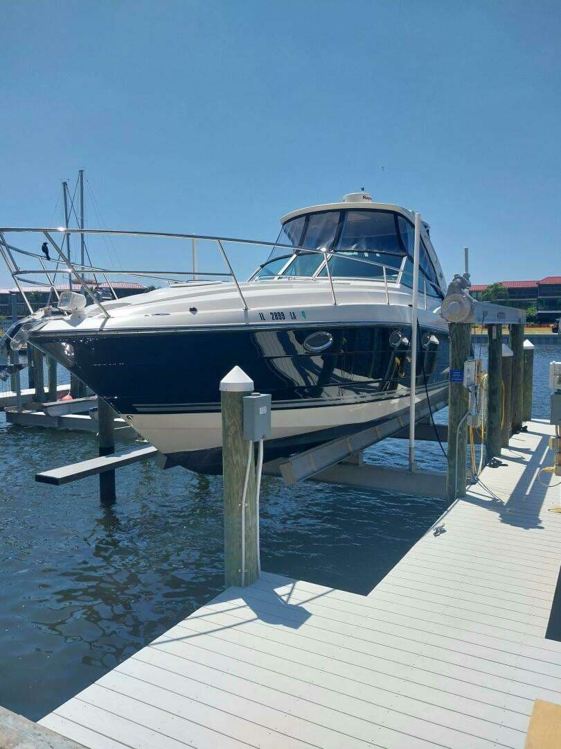 2011 Monterey 340 Sport Yacht - photo 1 of 26