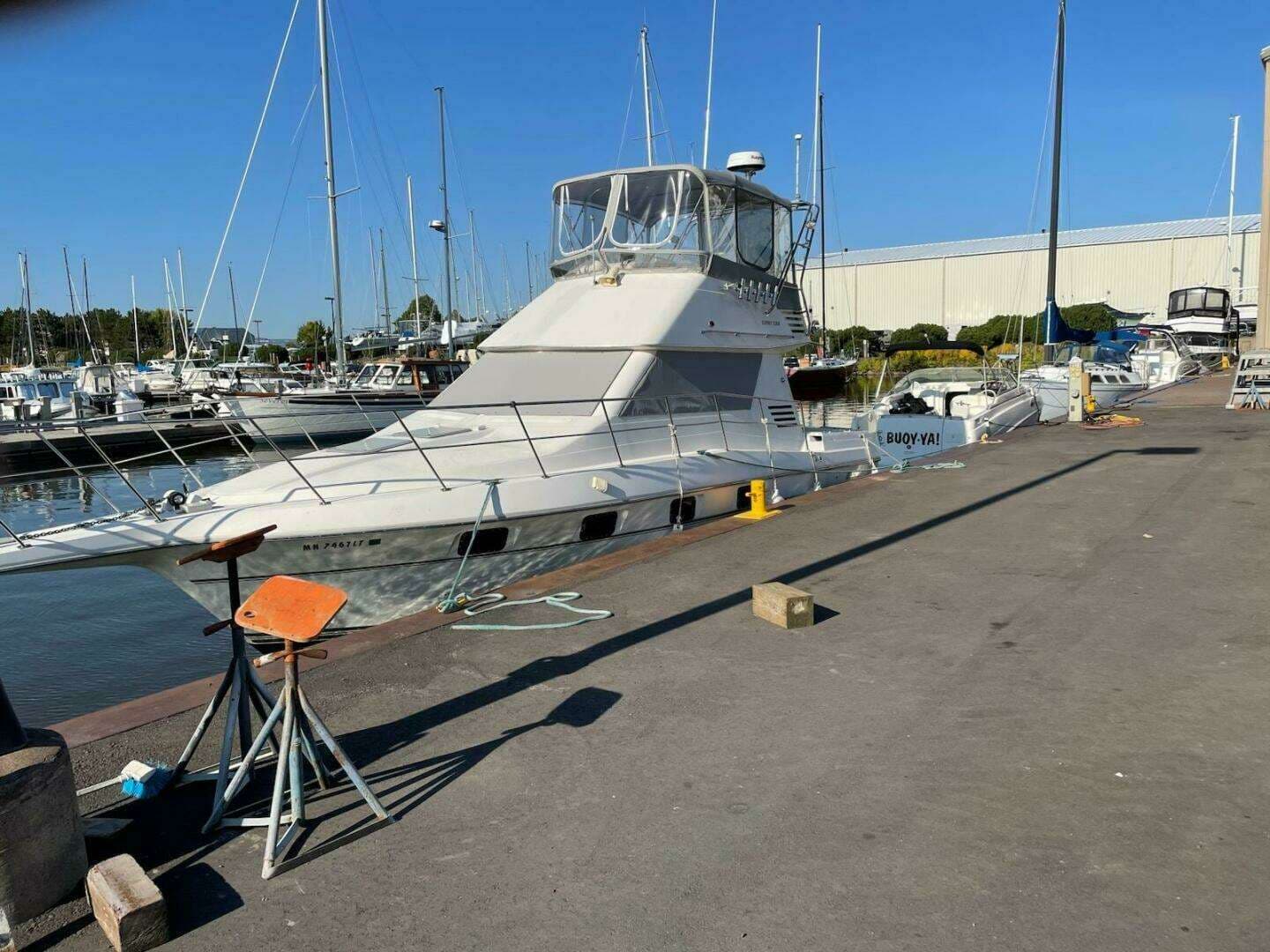 1994 Cruisers Yachts 3380 - photo 1 of 11
