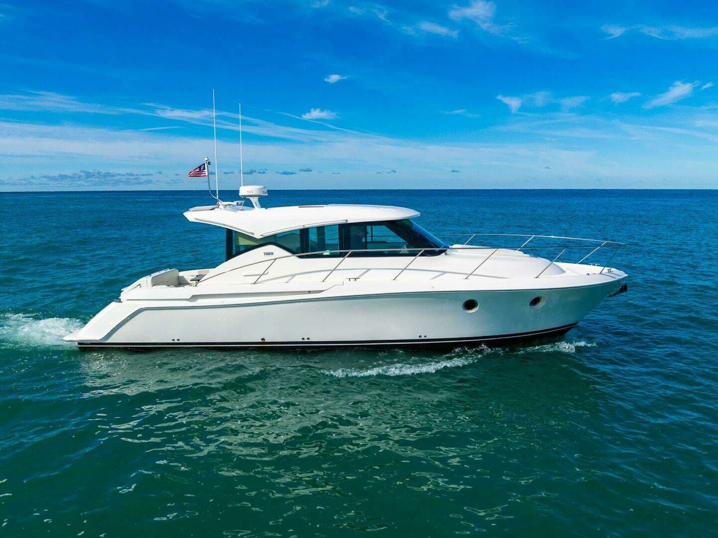 2022 Tiara Yachts 39 Coupe - photo 1 of 21