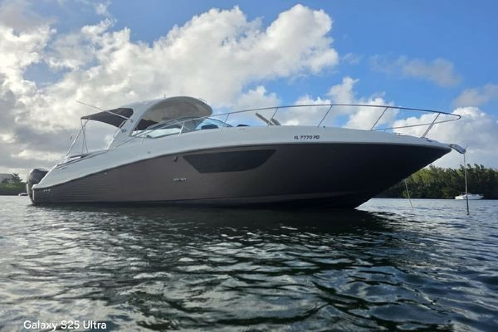 2010 Sea Ray 370 Sundancer - photo 1 of 25