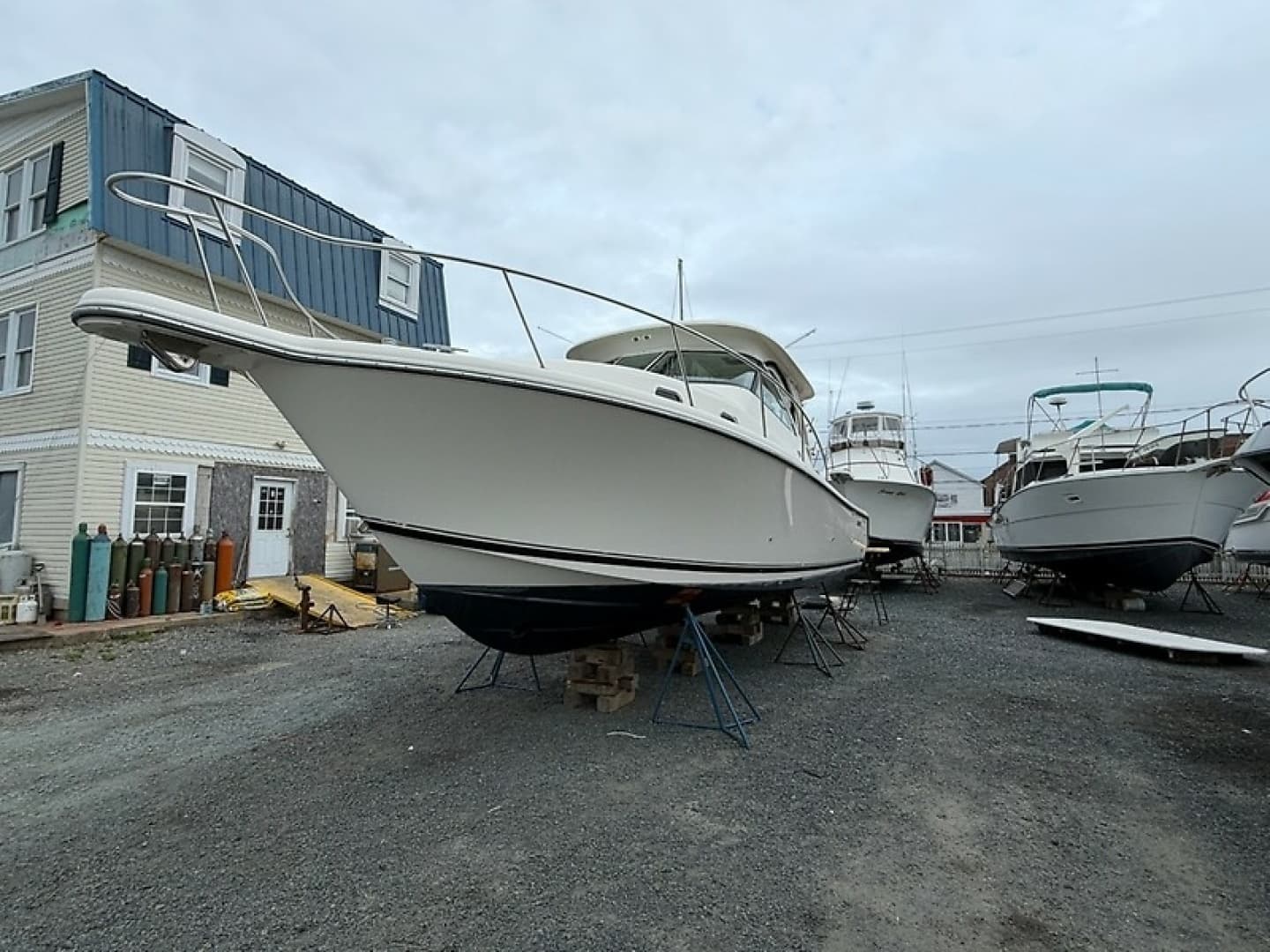 2009 Pursuit OS 3450 - photo 1 of 11