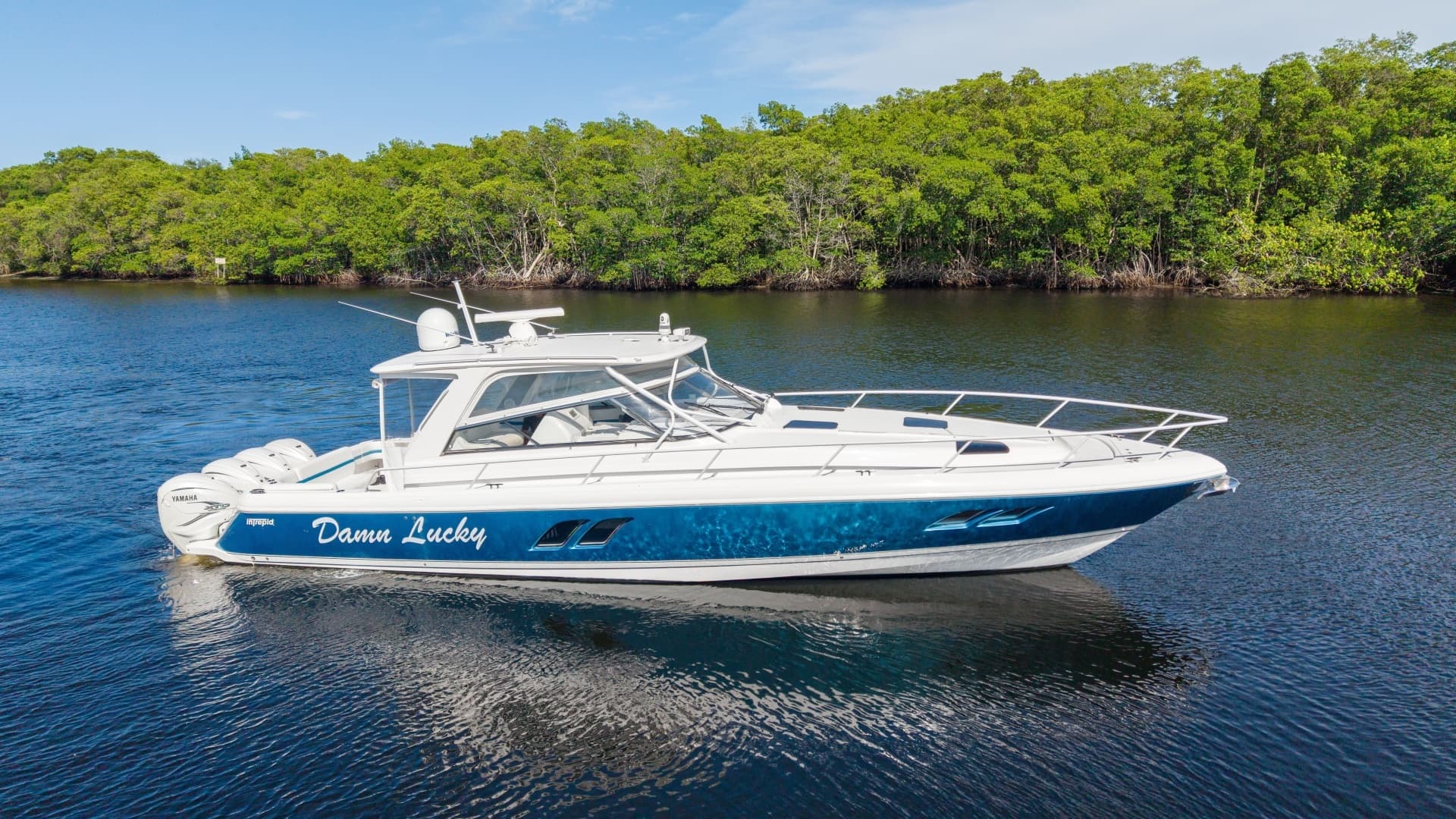 2019 Intrepid 475 Sport Yacht - photo 1 of 31