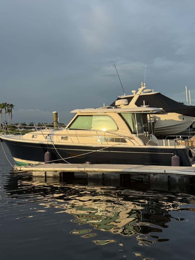 2022 Sabre 38 Salon Express - photo 1 of 4