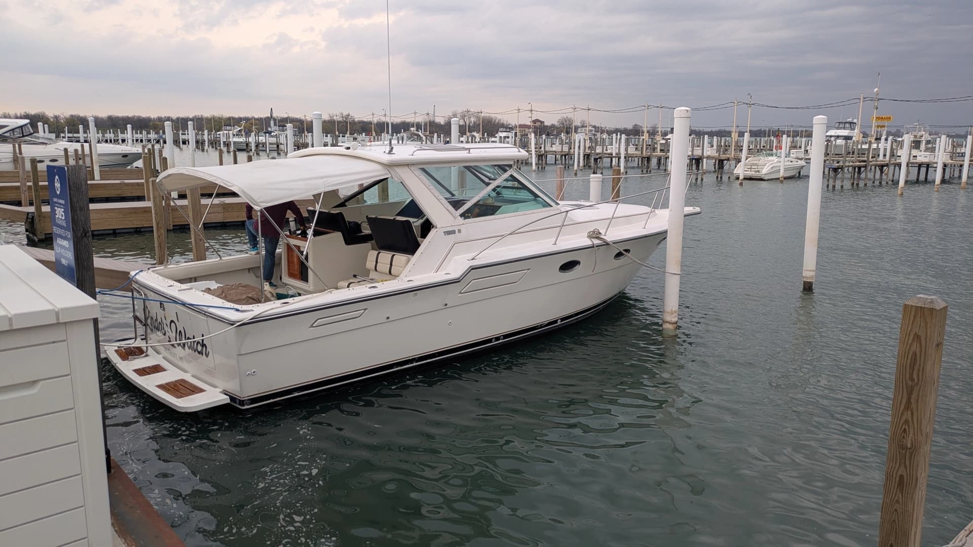 1988 Tiara Yachts - photo 1 of 22