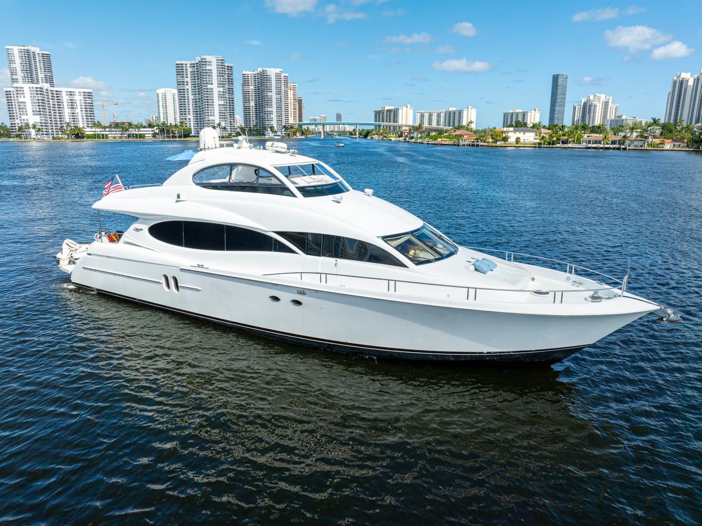 2004 Lazzara Yachts 80 Open Fly - photo 1 of 30