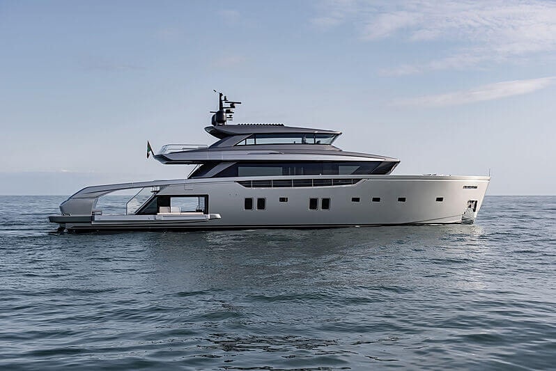 A Sanlorenzo SX-series crossover superyacht at sea, in profile