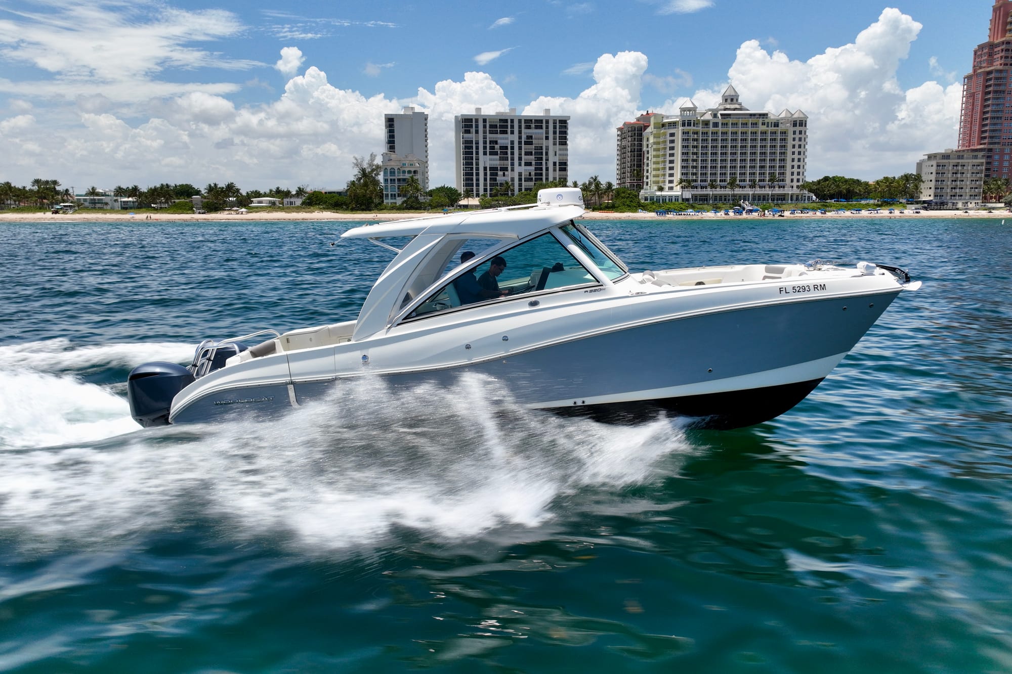 The yacht Carlos A Nudelman bought or sold with Aspire