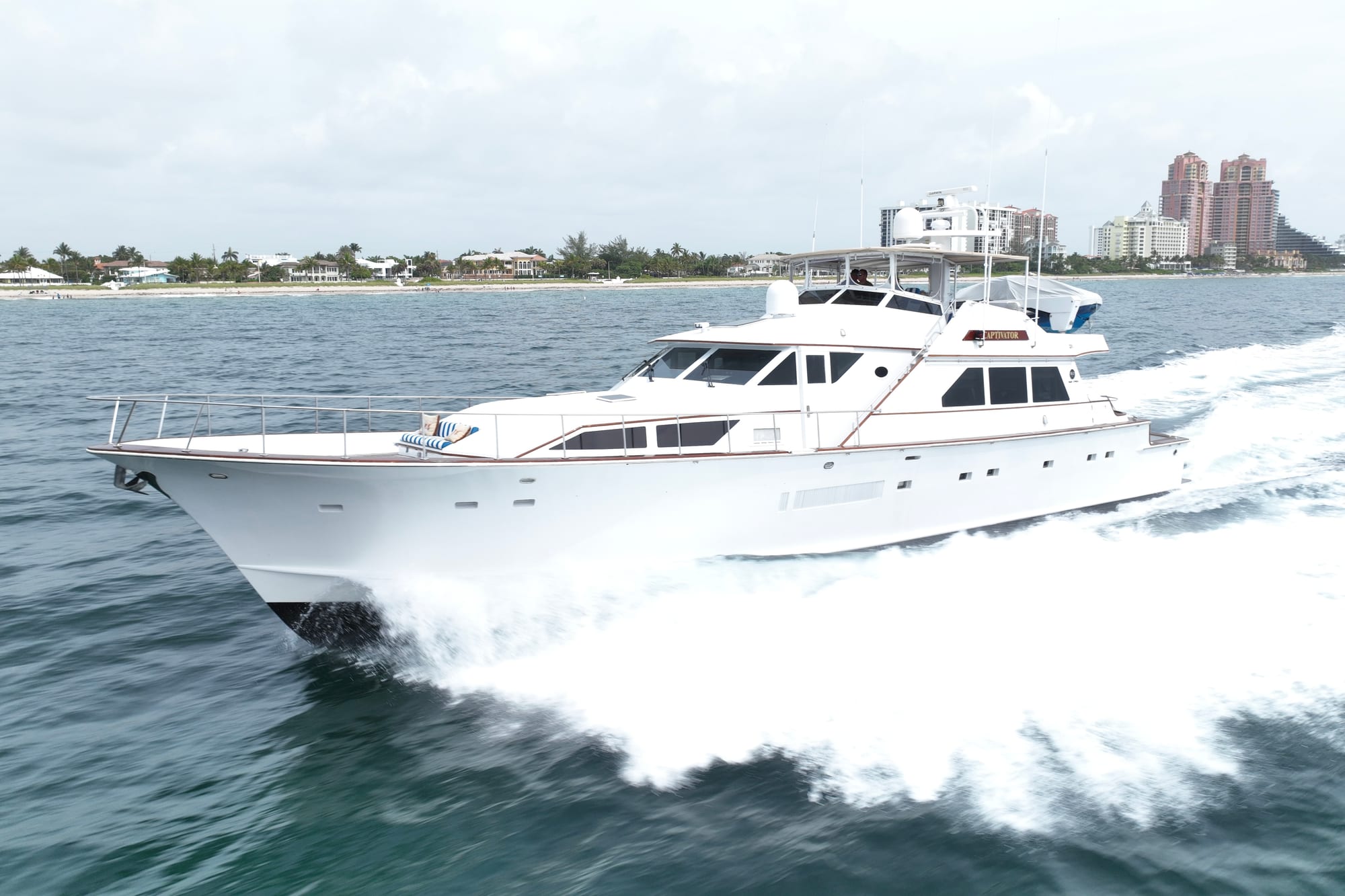 The yacht Jeffrey KENNEDY bought or sold with Aspire
