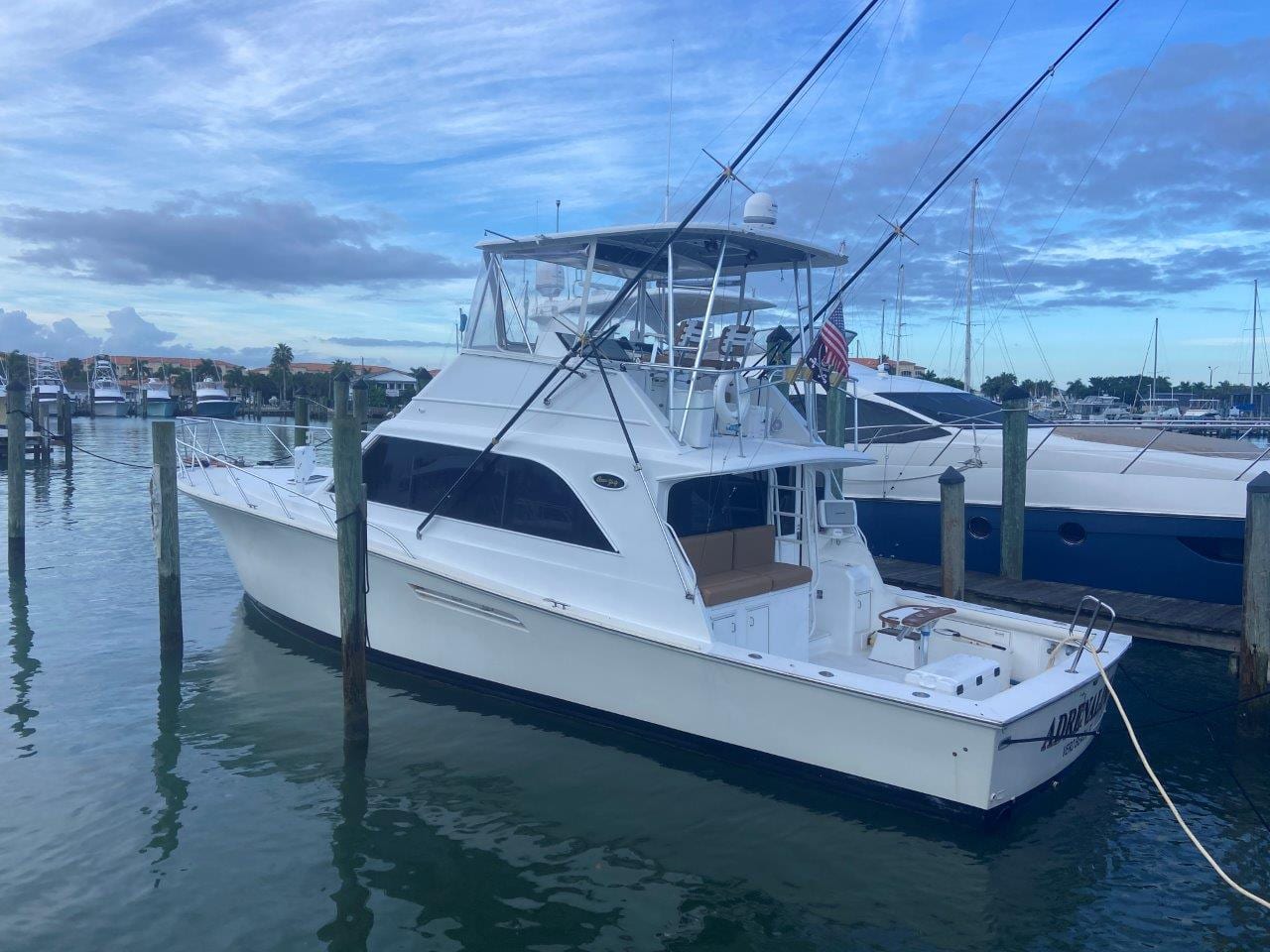 The yacht Jordanna Windemiller bought or sold with Aspire
