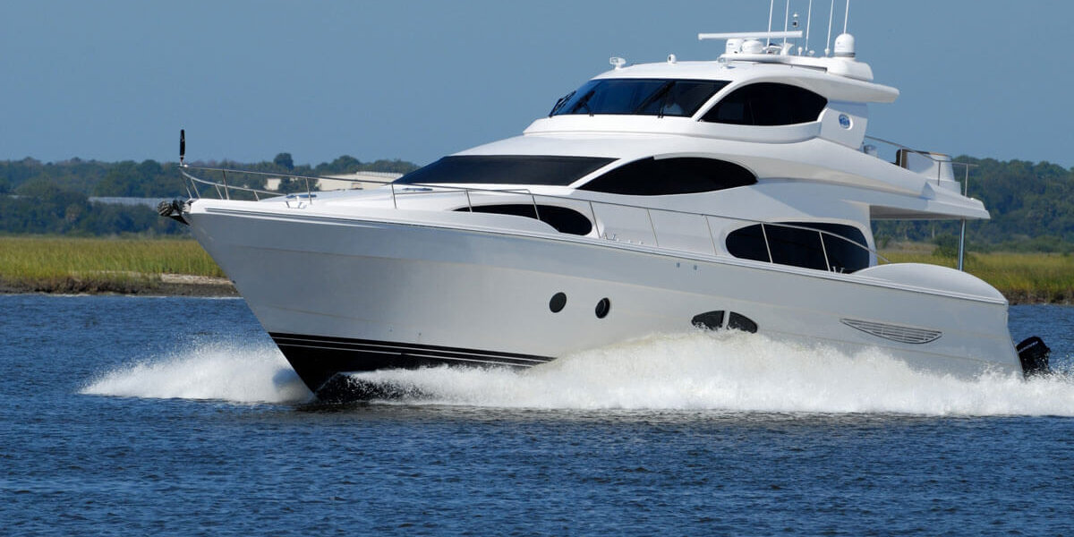 Pros-and-Cons-Of-The-Most-Popular-Types-of-Yachts-For-Sale-in-Fort-Lauderdale Yachts For Sale
