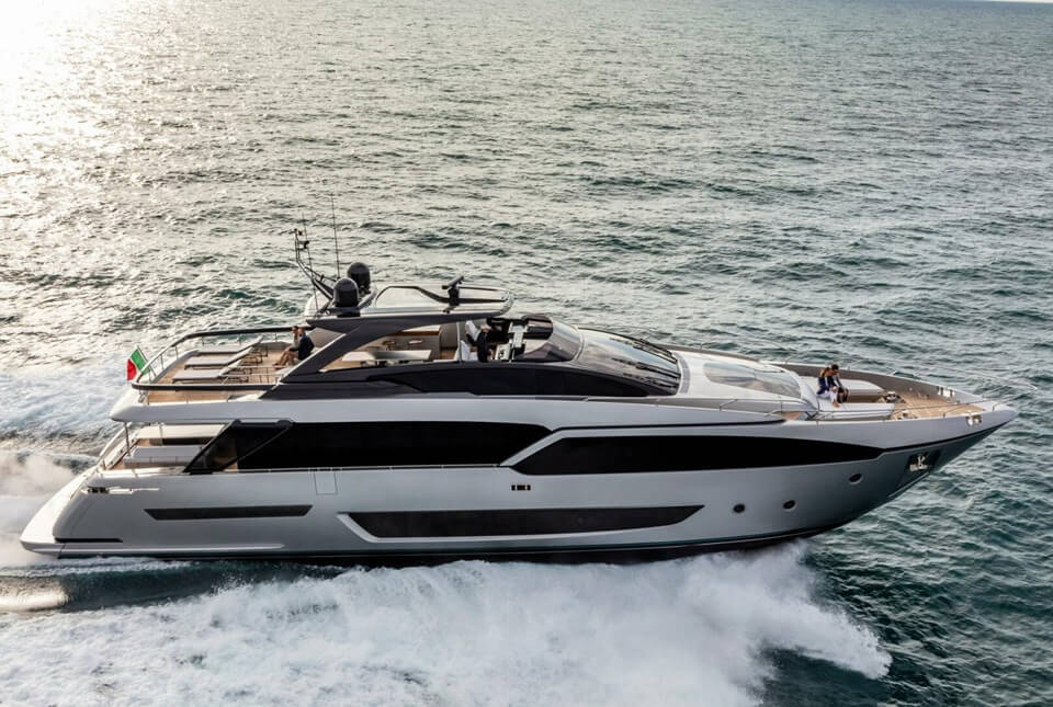 33' Riva 2022 Yacht in Fort Lauderdale | Aspire Yacht Sale