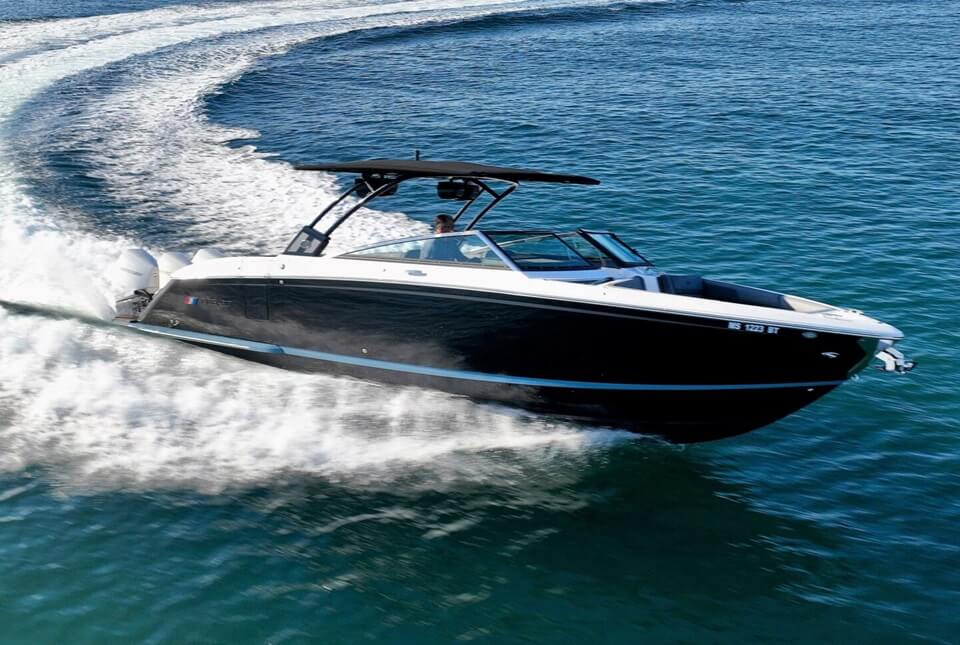 2023 Cobalt model 33' in Fort Lauderdale | Aspire Yacht Sales